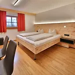 Geiger Ξενοδοχείο 3*